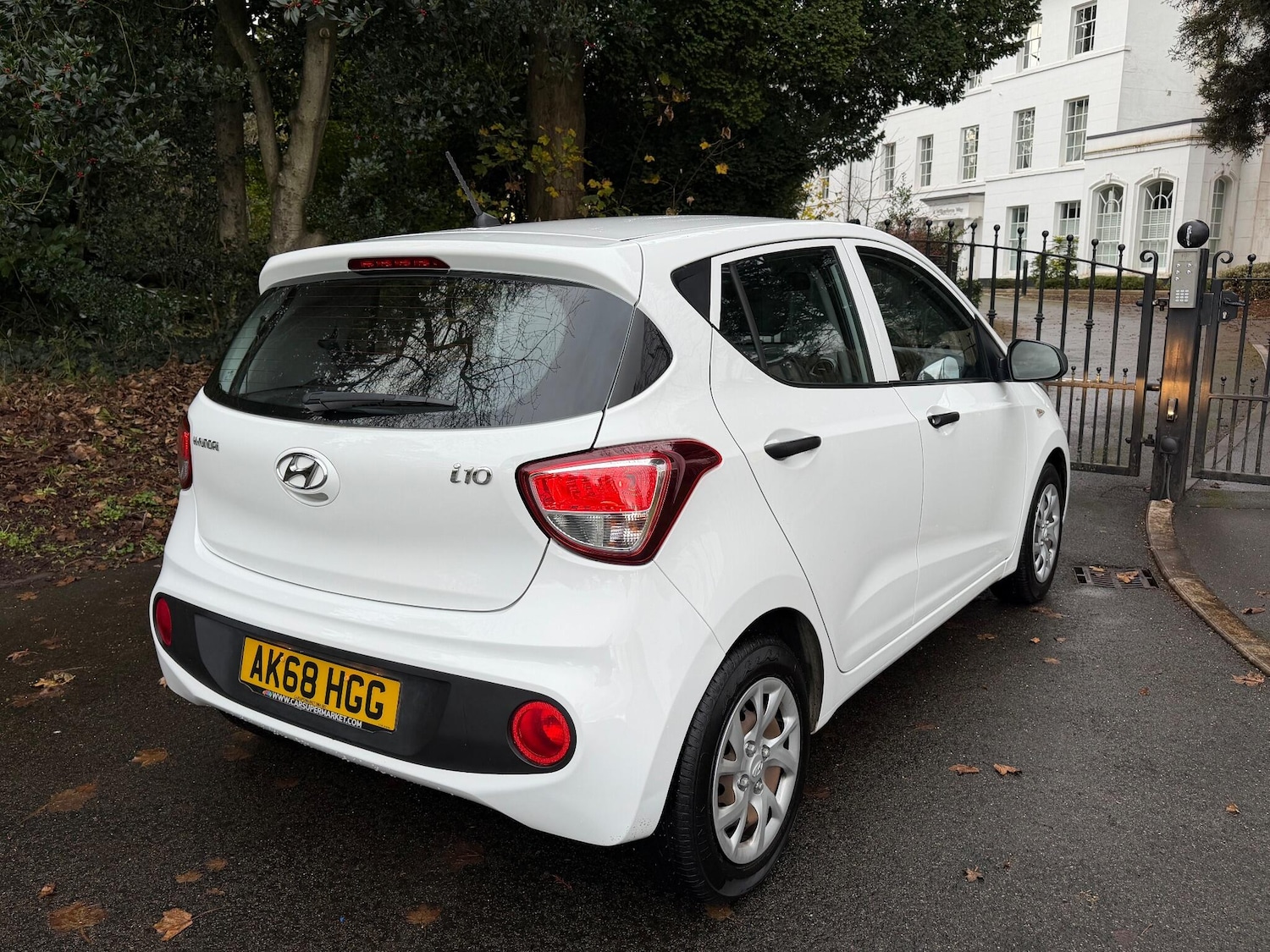 Used Hyundai i10 2018 for sale - 76671596: Photo 11