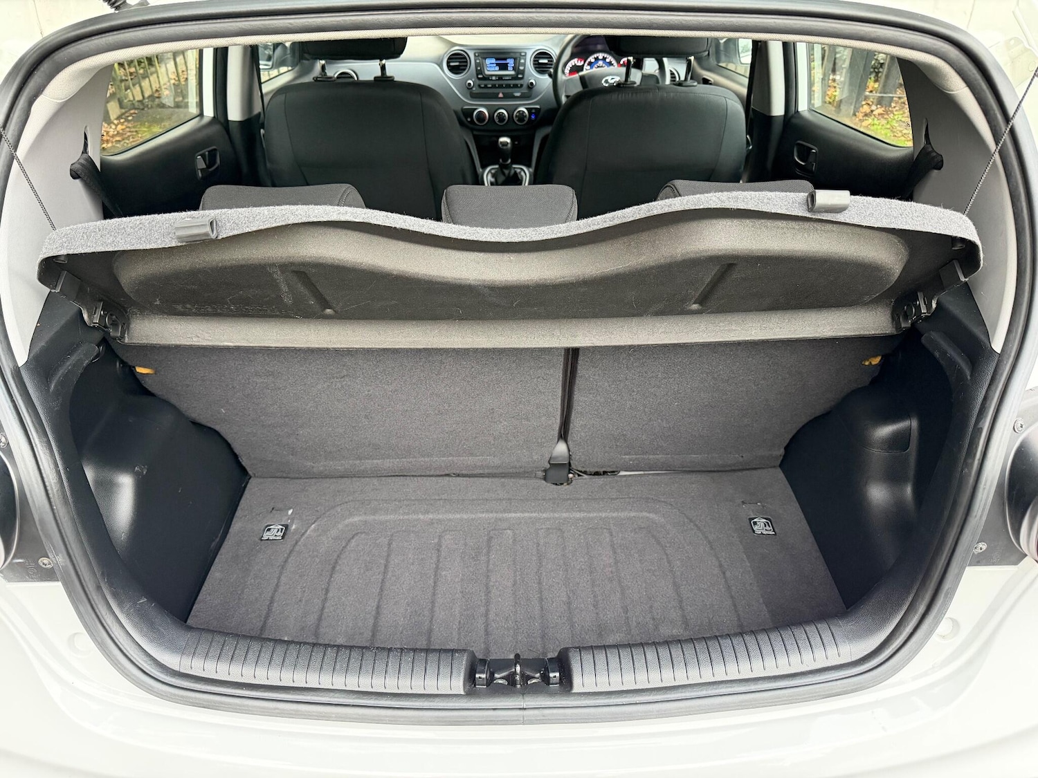 Used Hyundai i10 2018 for sale - 76671596: Photo 25