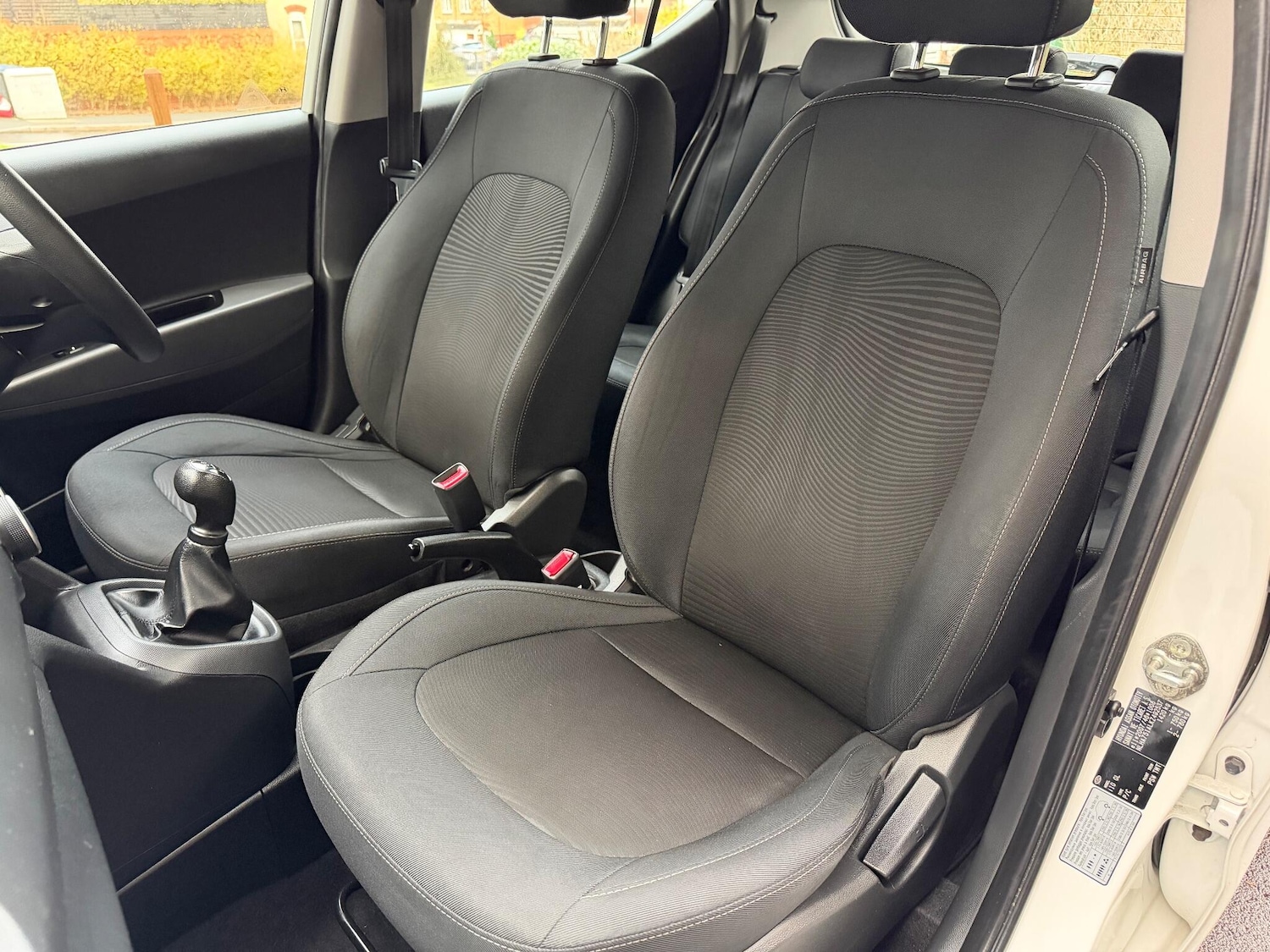 Used Hyundai i10 2018 for sale - 76671596: Photo 29