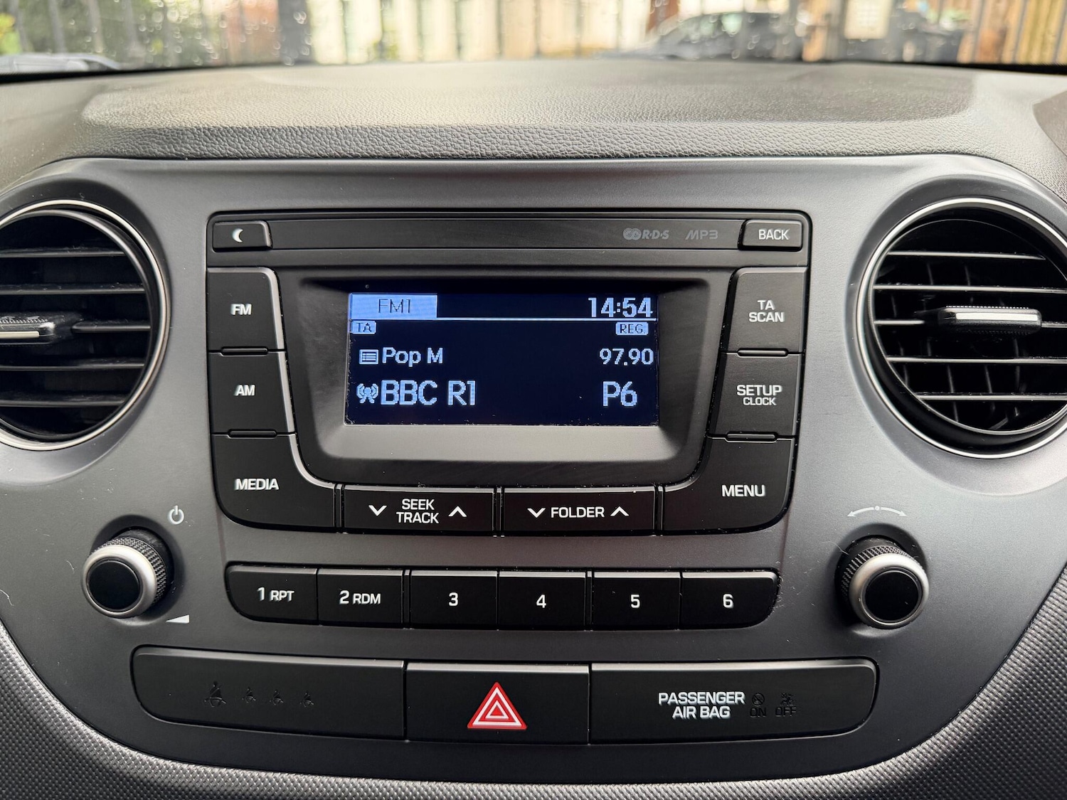 Used Hyundai i10 2018 for sale - 76671596: Photo 36