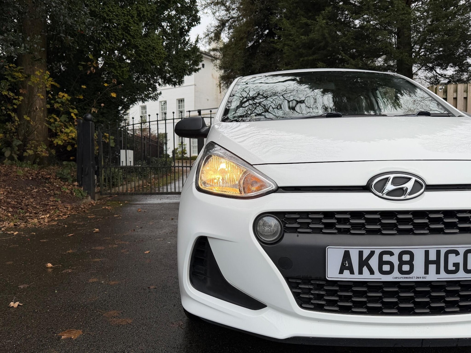 Used Hyundai i10 2018 for sale - 76671596: Photo 9