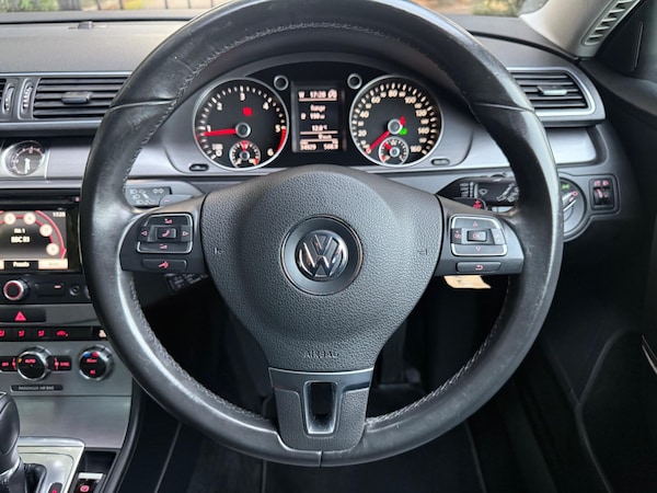Used Volkswagen Passat 2012 for sale - 76246701: Photo 32