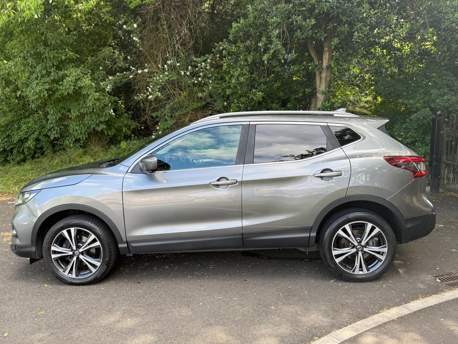 Used Nissan Qashqai for sale - 76993841: Photo 4