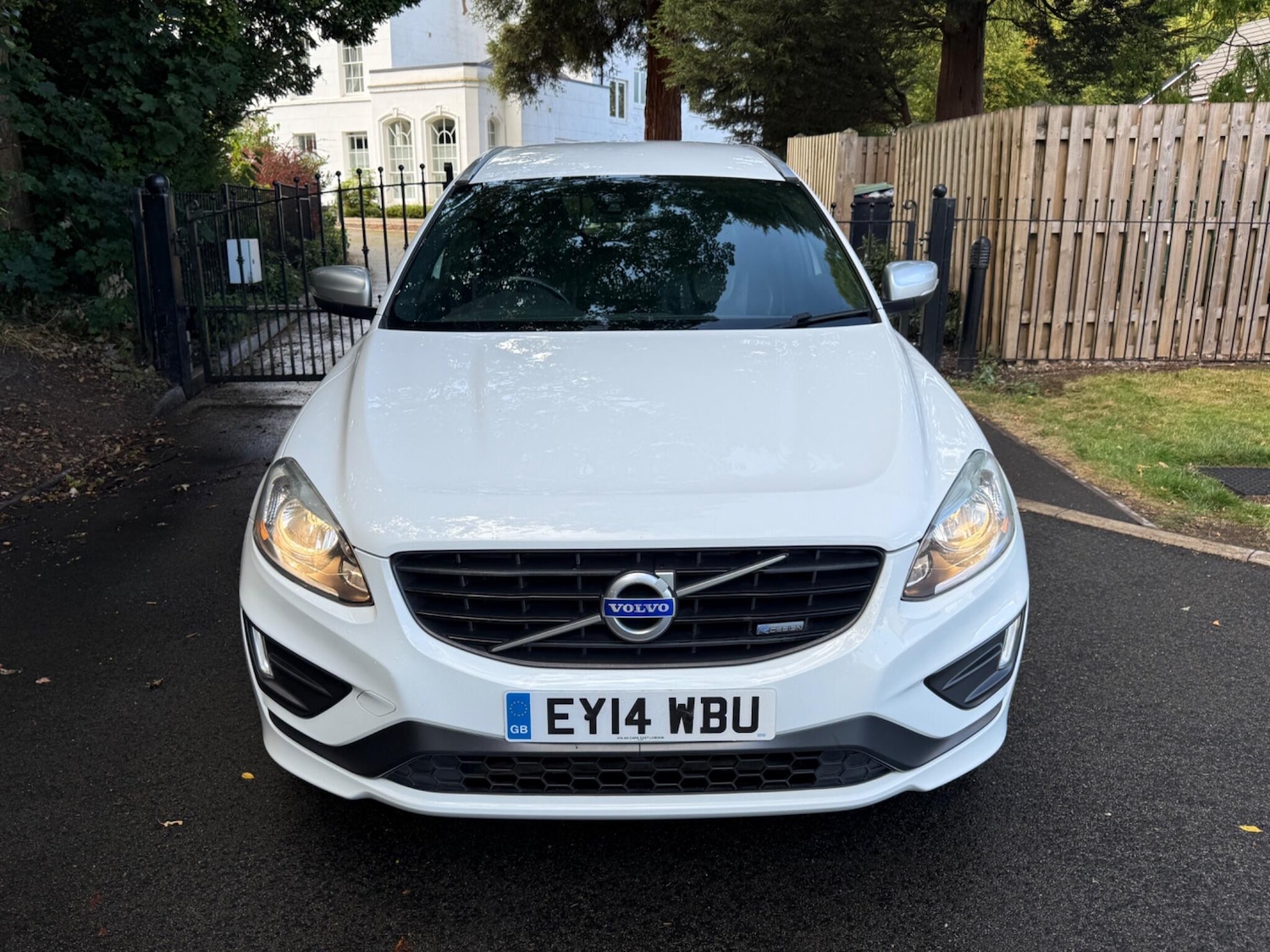 Used Volvo XC60 2014 for sale - 76987607: Photo 2