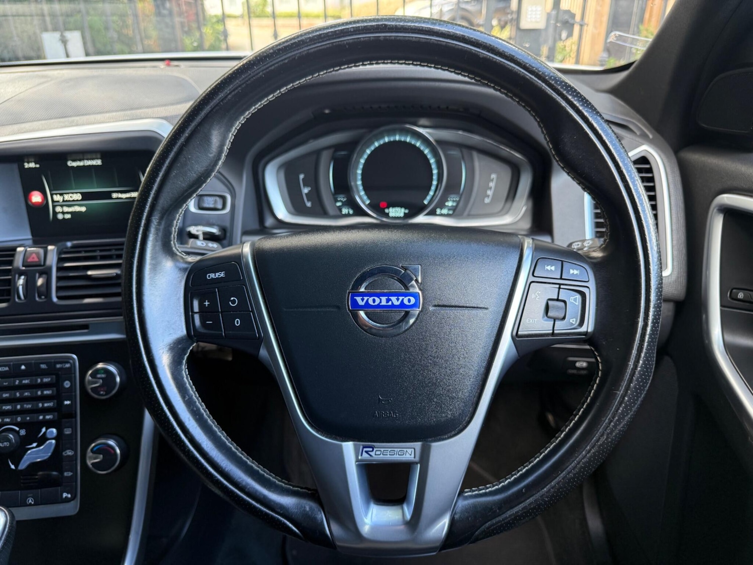 Used Volvo XC60 2014 for sale - 76987607: Photo 25