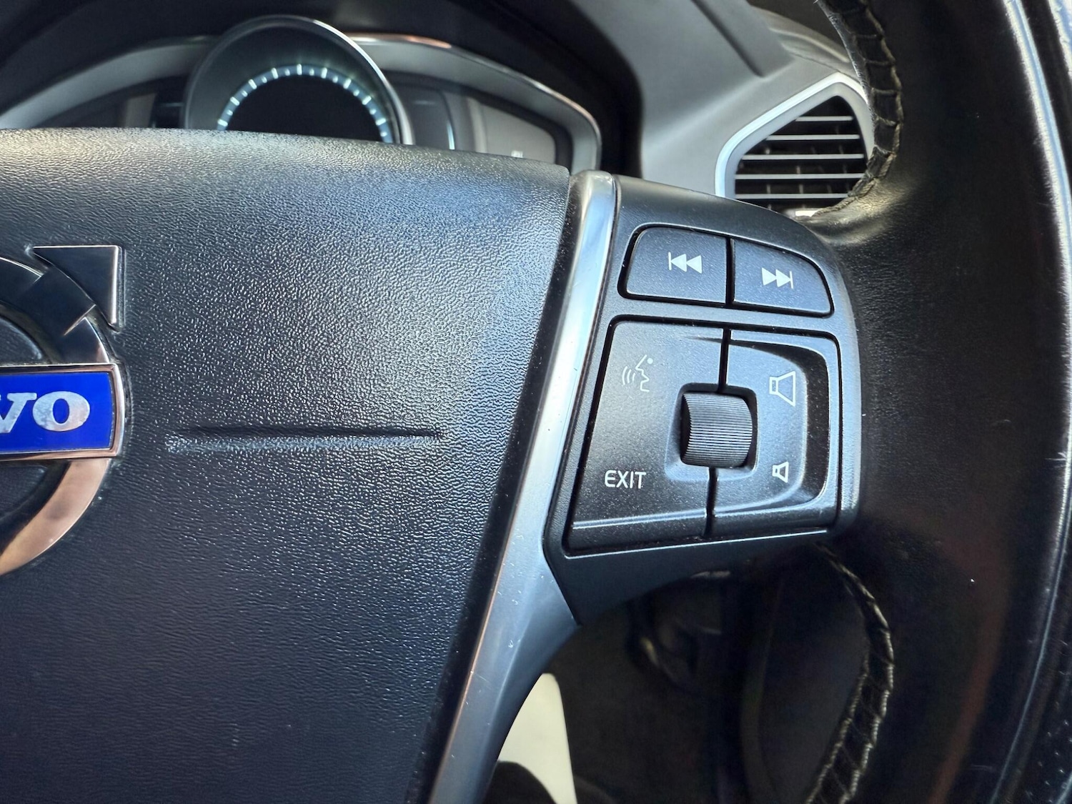 Used Volvo XC60 2014 for sale - 76987607: Photo 30