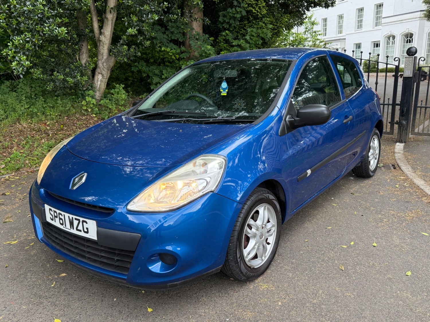 Vehicle 1
