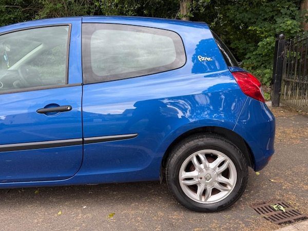 Used Renault Clio 2011 for sale - 74758282: Photo 6