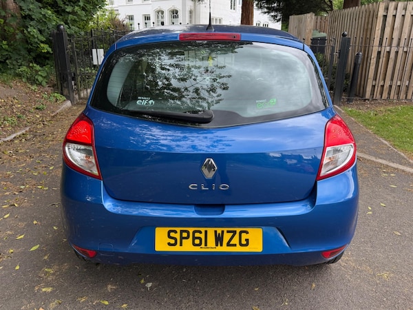 Used Renault Clio 2011 for sale - 74758282: Photo 8