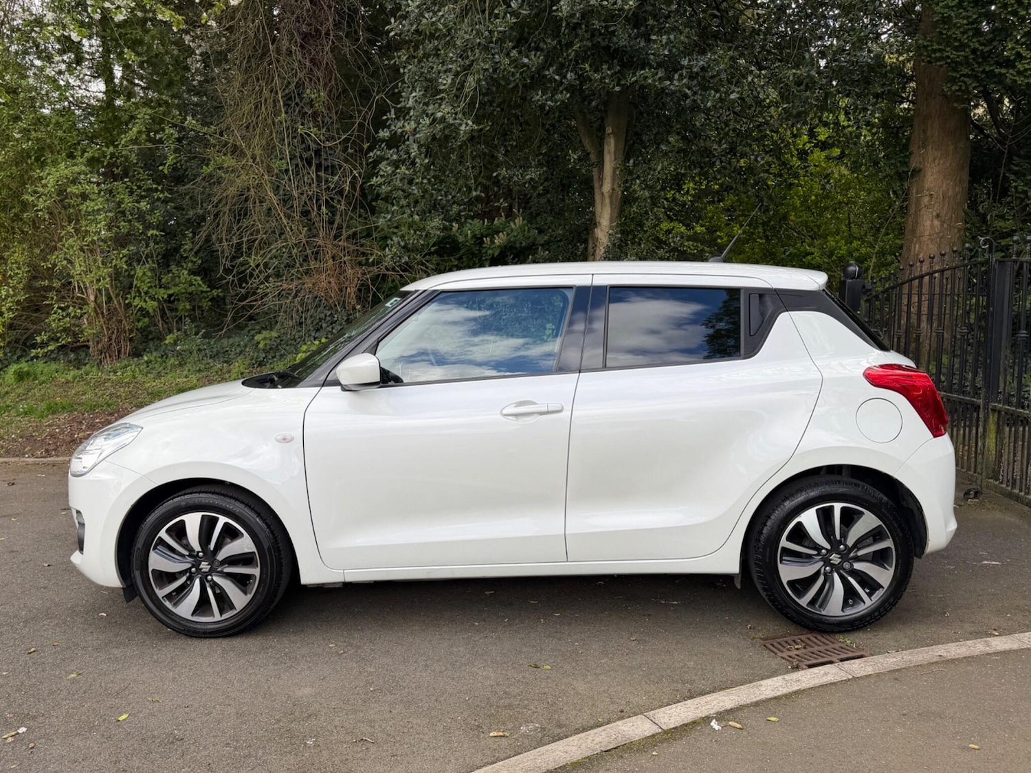 Used Suzuki Swift 2020 for sale - 78220004: Photo 4