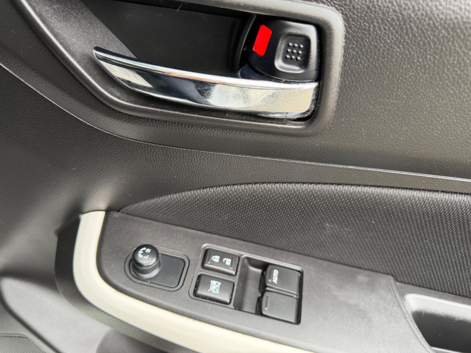 Used Suzuki Swift 2020 for sale - 78220004: Photo 45