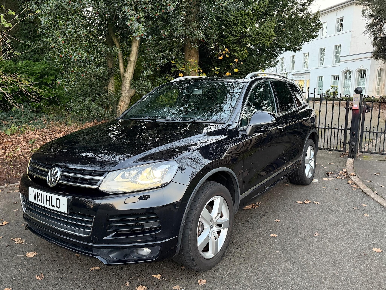 Used Volkswagen Touareg 2011 for sale - 76597331: Photo 1