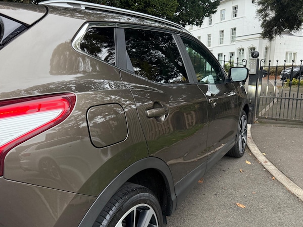 Used Nissan Qashqai 2014 for sale - 76294492: Photo 15