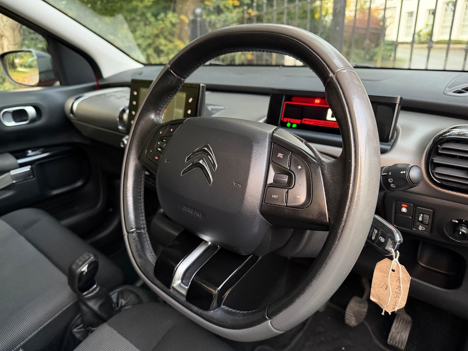 Used Citroen C4 Cactus 2015 for sale - 76597279: Photo 24