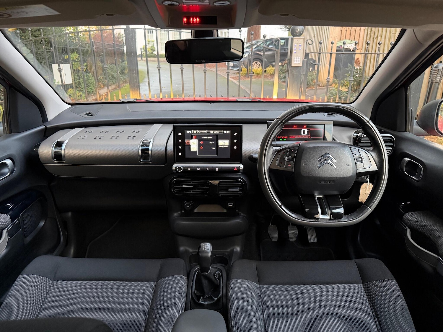 Used Citroen C4 Cactus 2015 for sale - 76597279: Photo 28