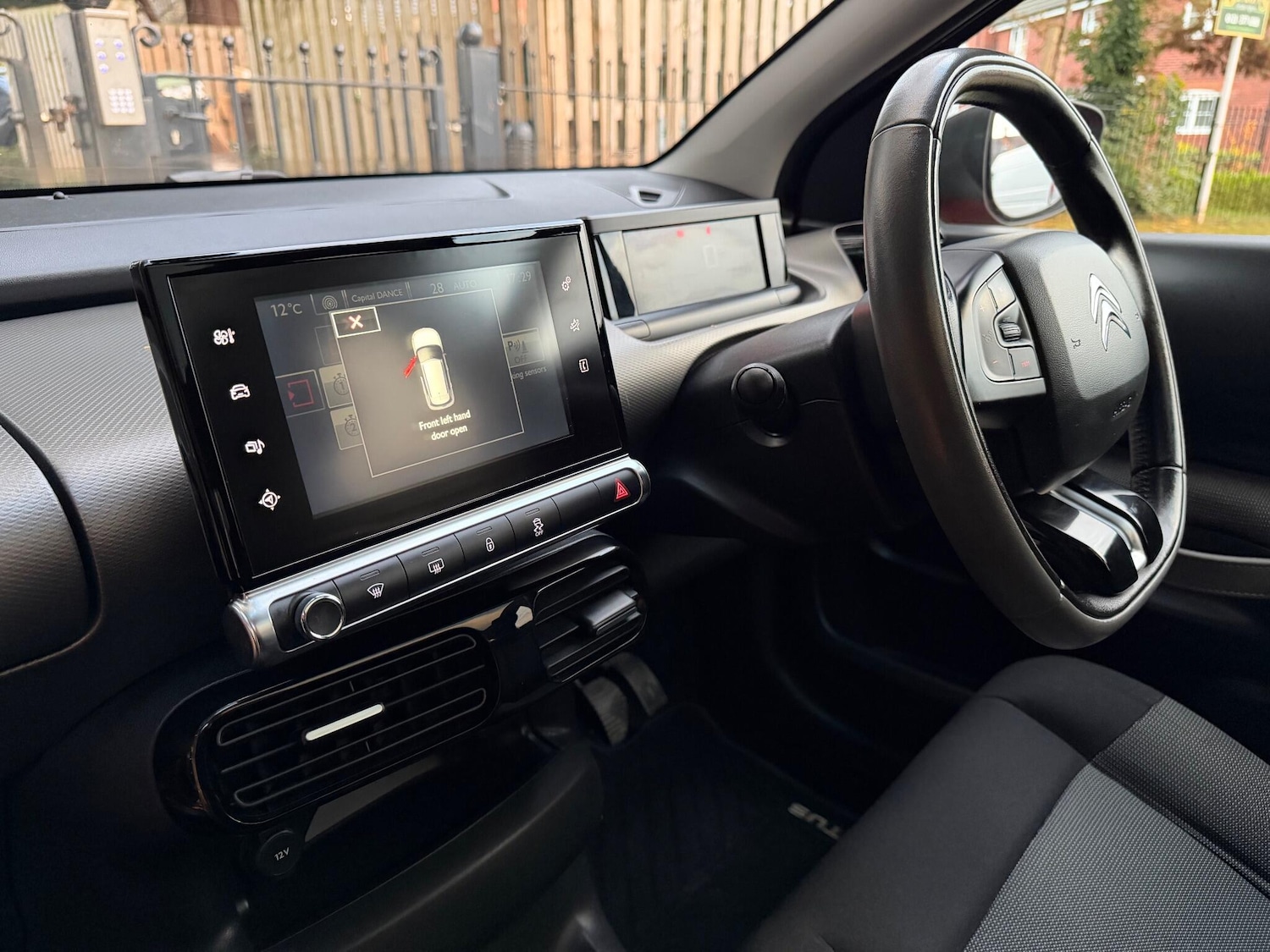 Used Citroen C4 Cactus 2015 for sale - 76597279: Photo 29