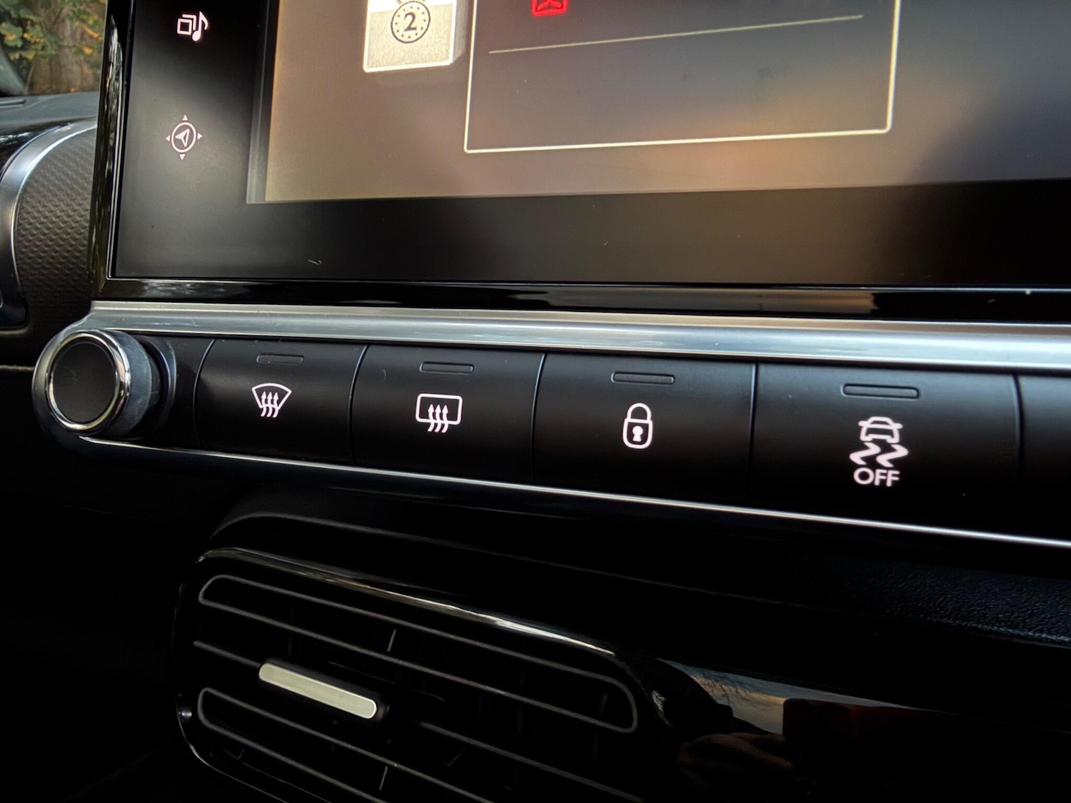 Used Citroen C4 Cactus 2015 for sale - 76597279: Photo 34