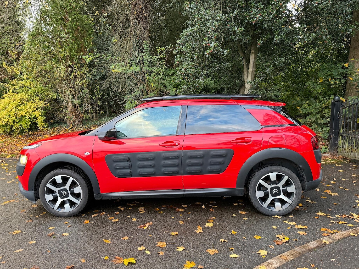 Used Citroen C4 Cactus 2015 for sale - 76597279: Photo 4