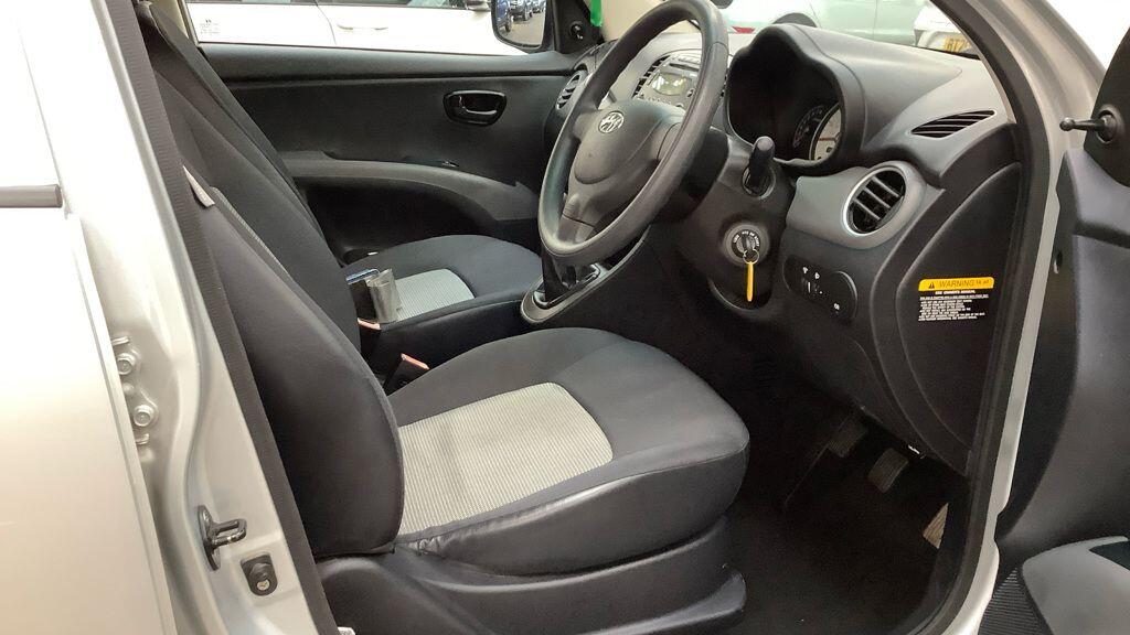 Used Hyundai i10 2010 for sale - 77823602: Photo 7