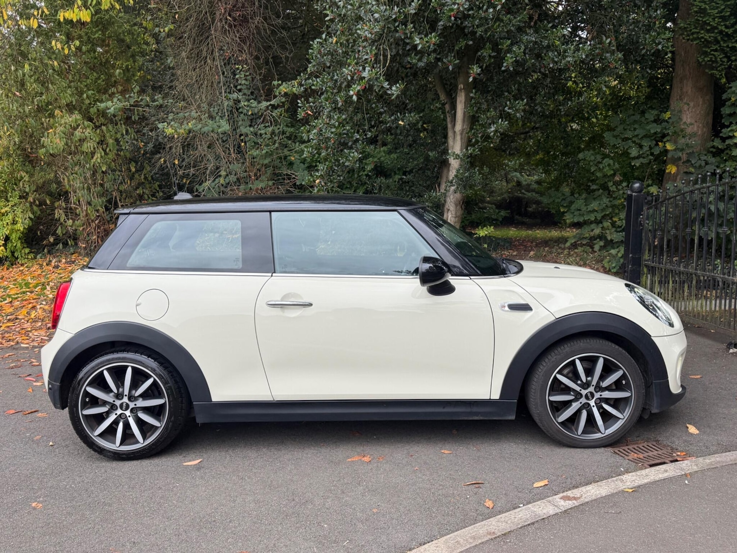 Used MINI Hatch 2018 for sale - 76307819: Photo 12