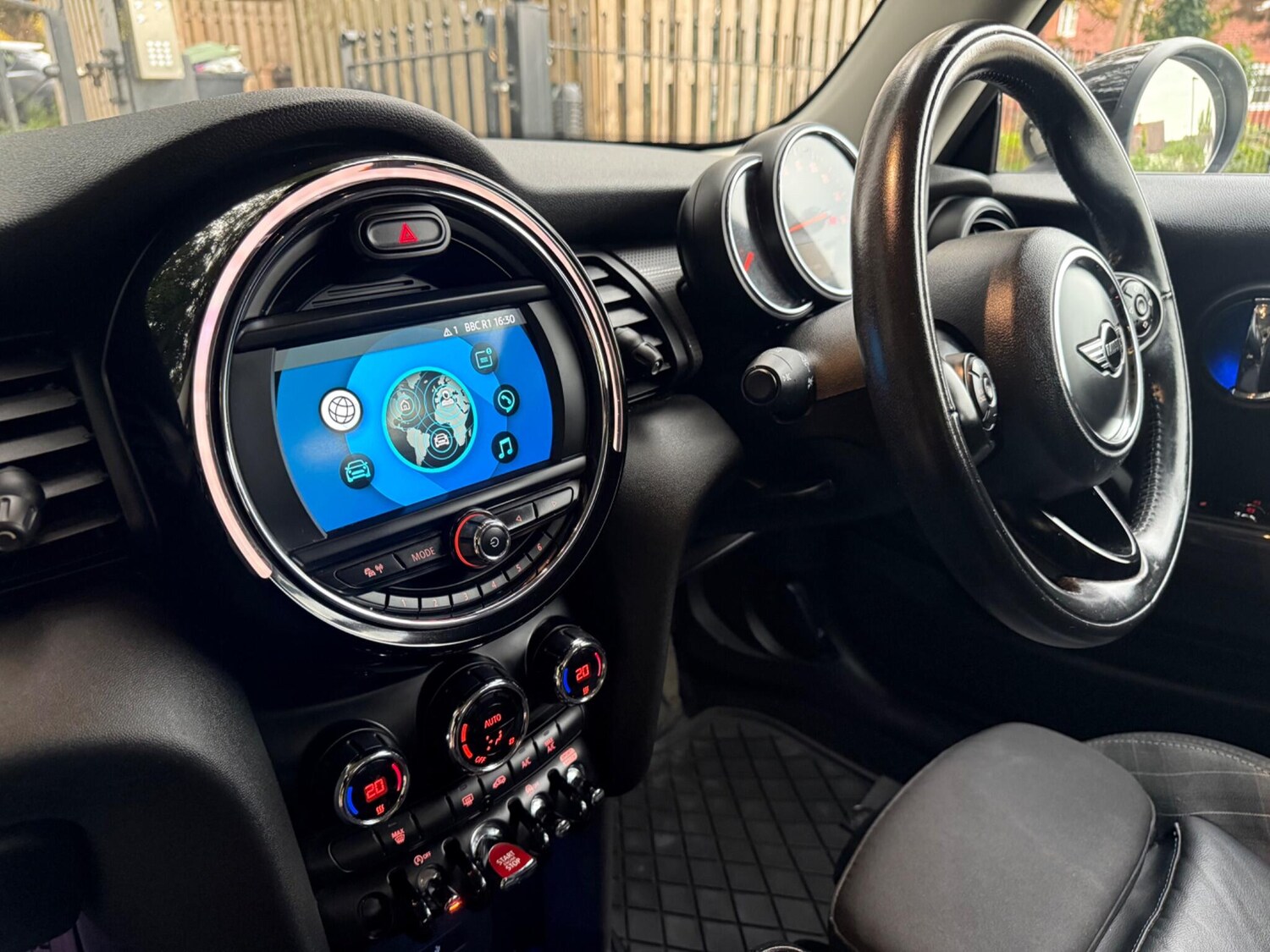 Used MINI Hatch 2018 for sale - 76307819: Photo 24