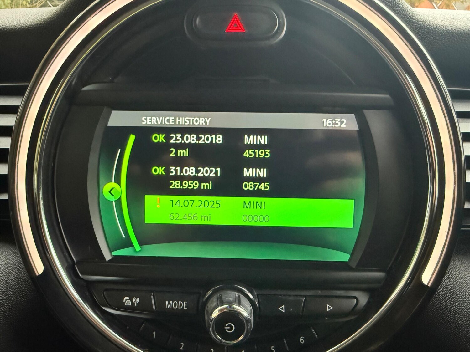 Used MINI Hatch 2018 for sale - 76307819: Photo 32