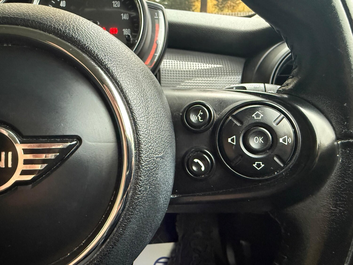 Used MINI Hatch 2018 for sale - 76307819: Photo 37