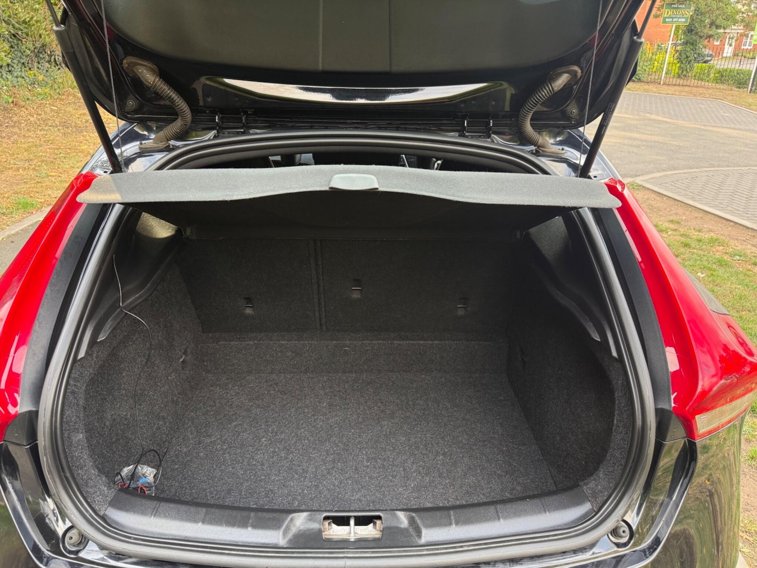 Used Volvo V40 2015 for sale - 76766014: Photo 39