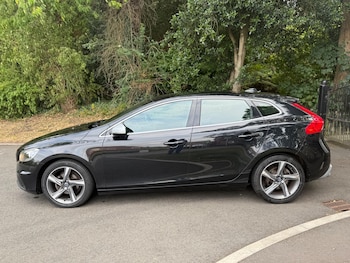 Used Volvo V40 2015 for sale - 76766014: Photo