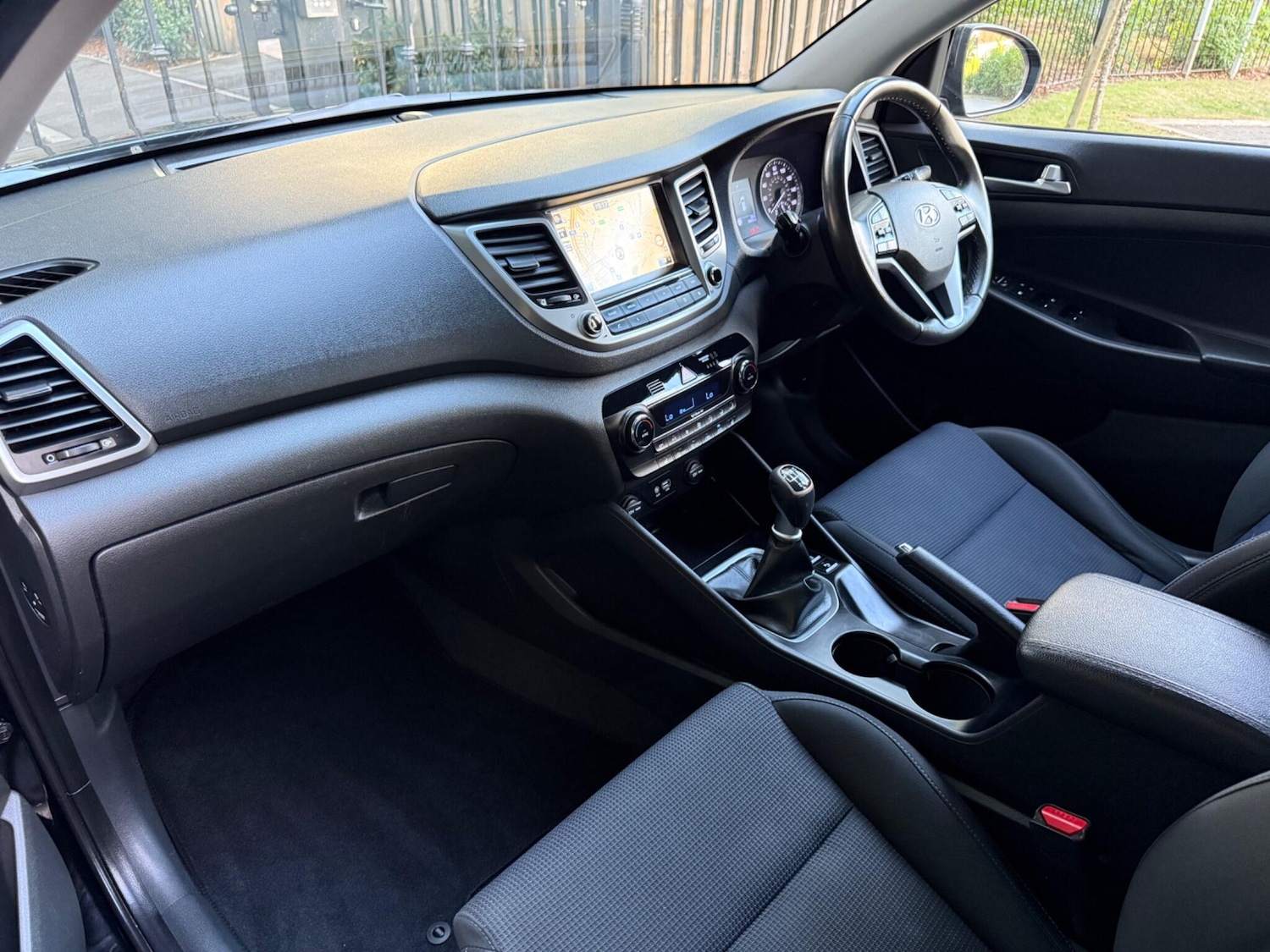 Used Hyundai TUCSON 2017 for sale - 76690063: Photo 17