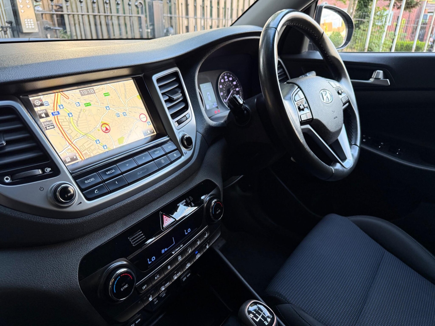 Used Hyundai TUCSON 2017 for sale - 76690063: Photo 22