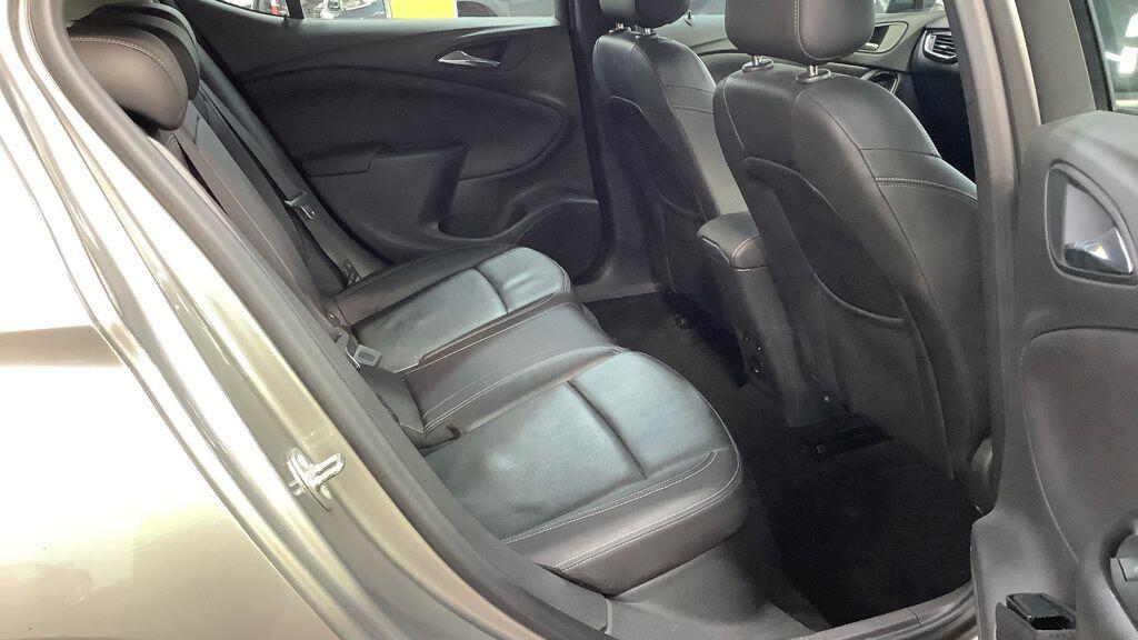 Used Vauxhall Astra for sale - 77705079: Photo 8