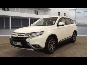 Used Mitsubishi Outlander 2016 for sale - 74935000: Photo