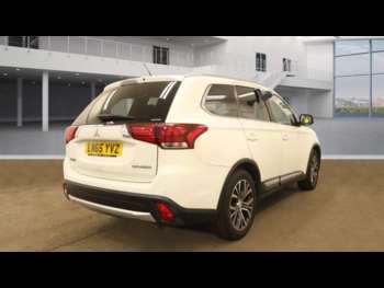 Used Mitsubishi Outlander 2016 for sale - 74935000: Photo