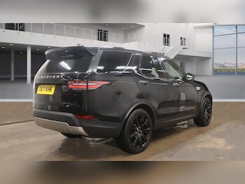 Used Land Rover Discovery 2017 for sale - 77279130: Photo