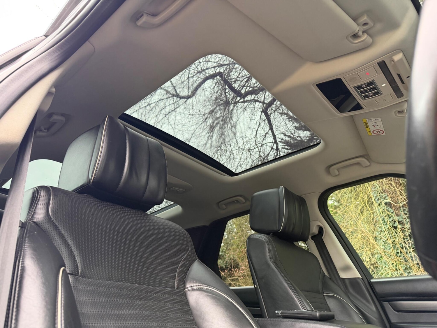 Used Land Rover Discovery 2017 for sale - 77279130: Photo 57