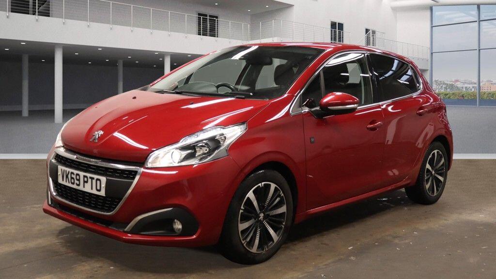 Used Peugeot 208 2019 for sale - 76446640: Photo 2
