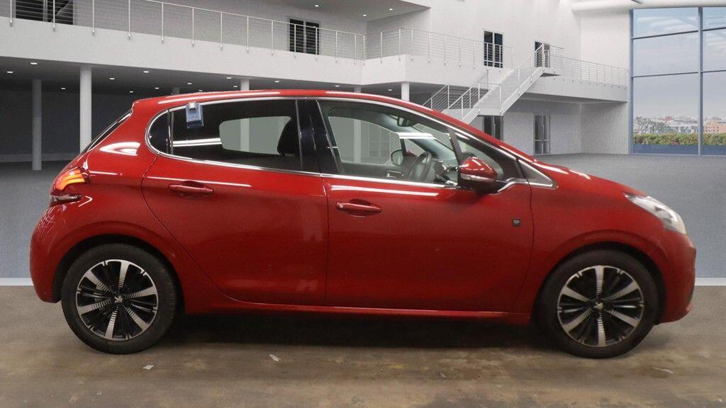 Used Peugeot 208 2019 for sale - 76446640: Photo 5