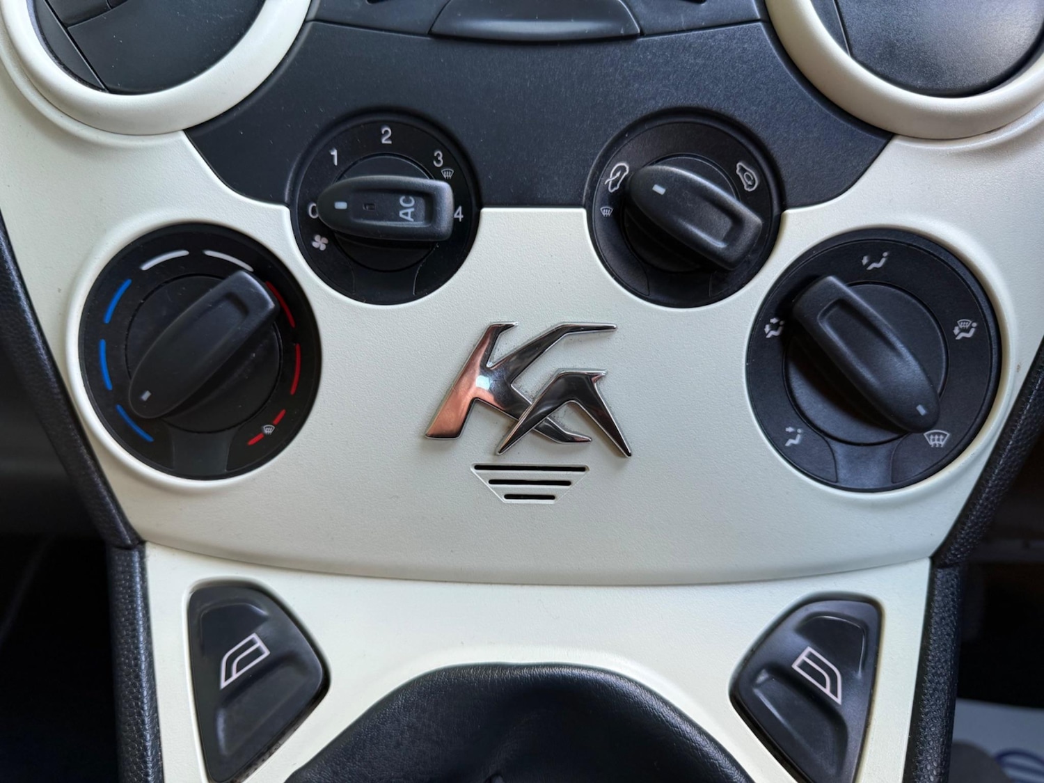 Used Ford Ka 2011 for sale - 76987637: Photo 26