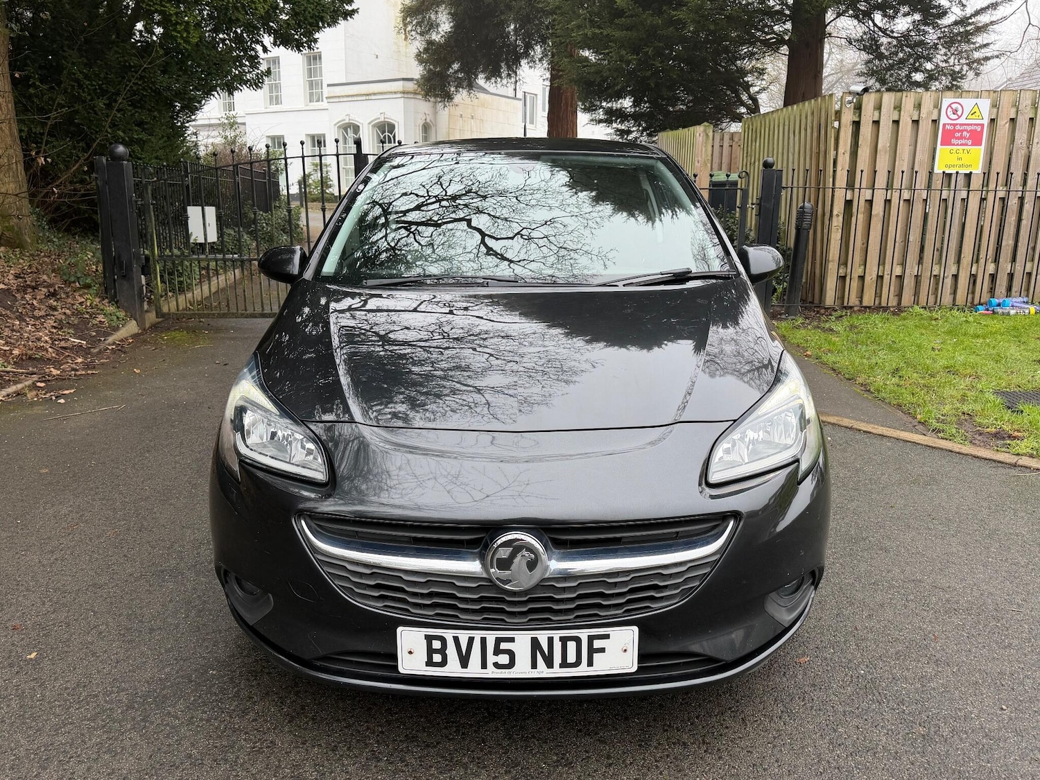 Used Vauxhall Corsa 2015 for sale - 77144067: Photo 2