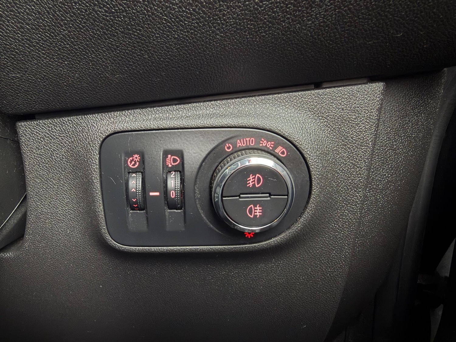 Used Vauxhall Corsa 2015 for sale - 77144067: Photo 42