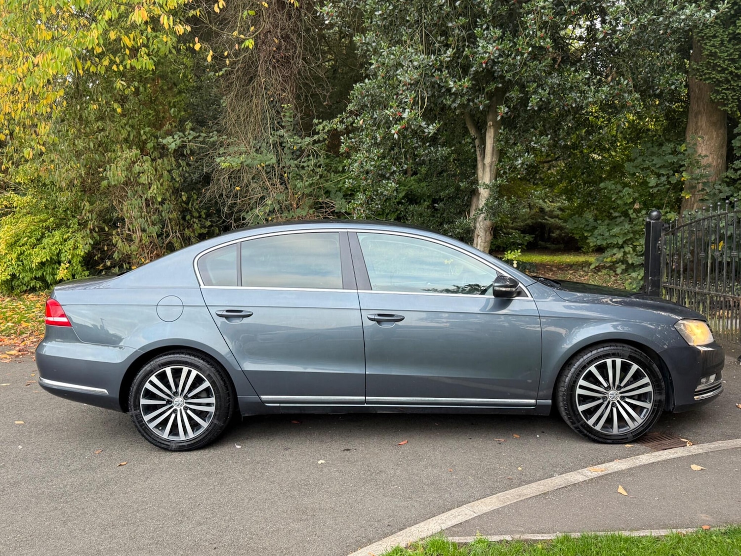Used Volkswagen Passat 2012 for sale - 76549797: Photo 14