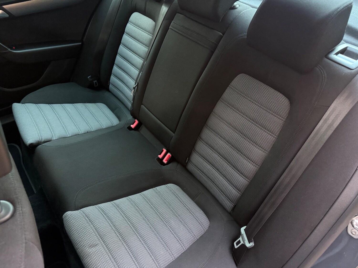 Used Volkswagen Passat 2012 for sale - 76549797: Photo 21