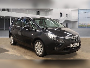 (15) - 1.8 16V Tech Line Euro 5 5dr