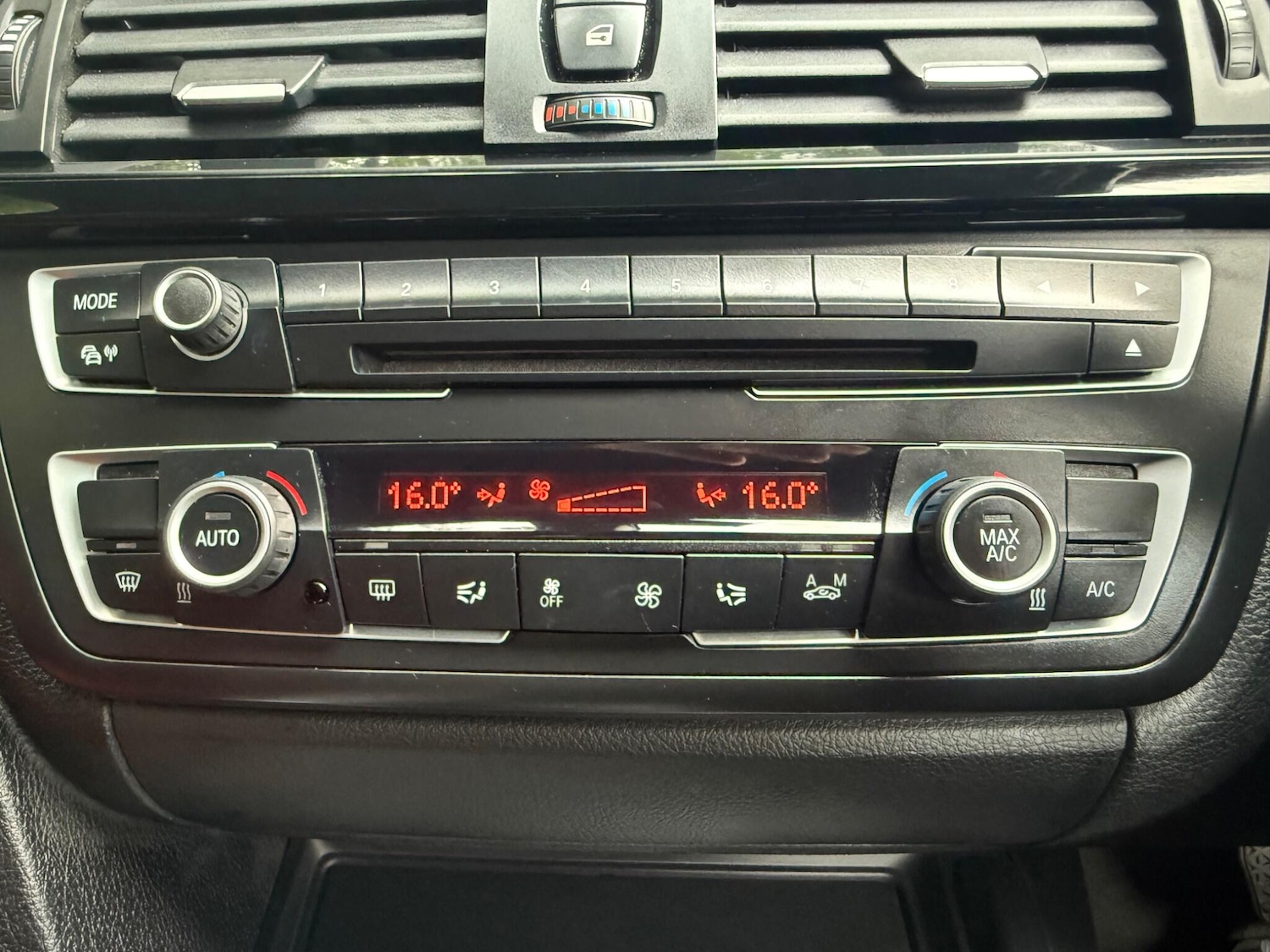 Used BMW 3 Series 2013 for sale - 76992736: Photo 28