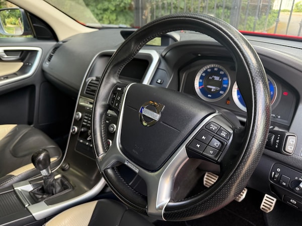 Used Volvo XC60 2010 for sale - 75268485: Photo 22