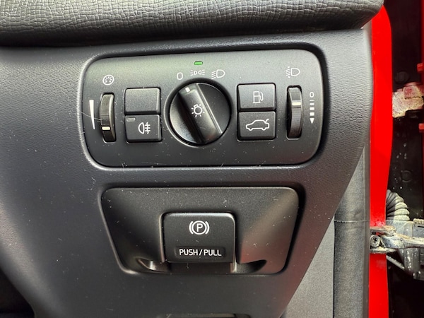Used Volvo XC60 2010 for sale - 75268485: Photo 36