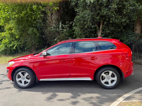 Used Volvo XC60 2010 for sale - 75268485: Photo 4