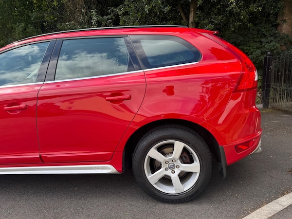 Used Volvo XC60 2010 for sale - 75268485: Photo 6