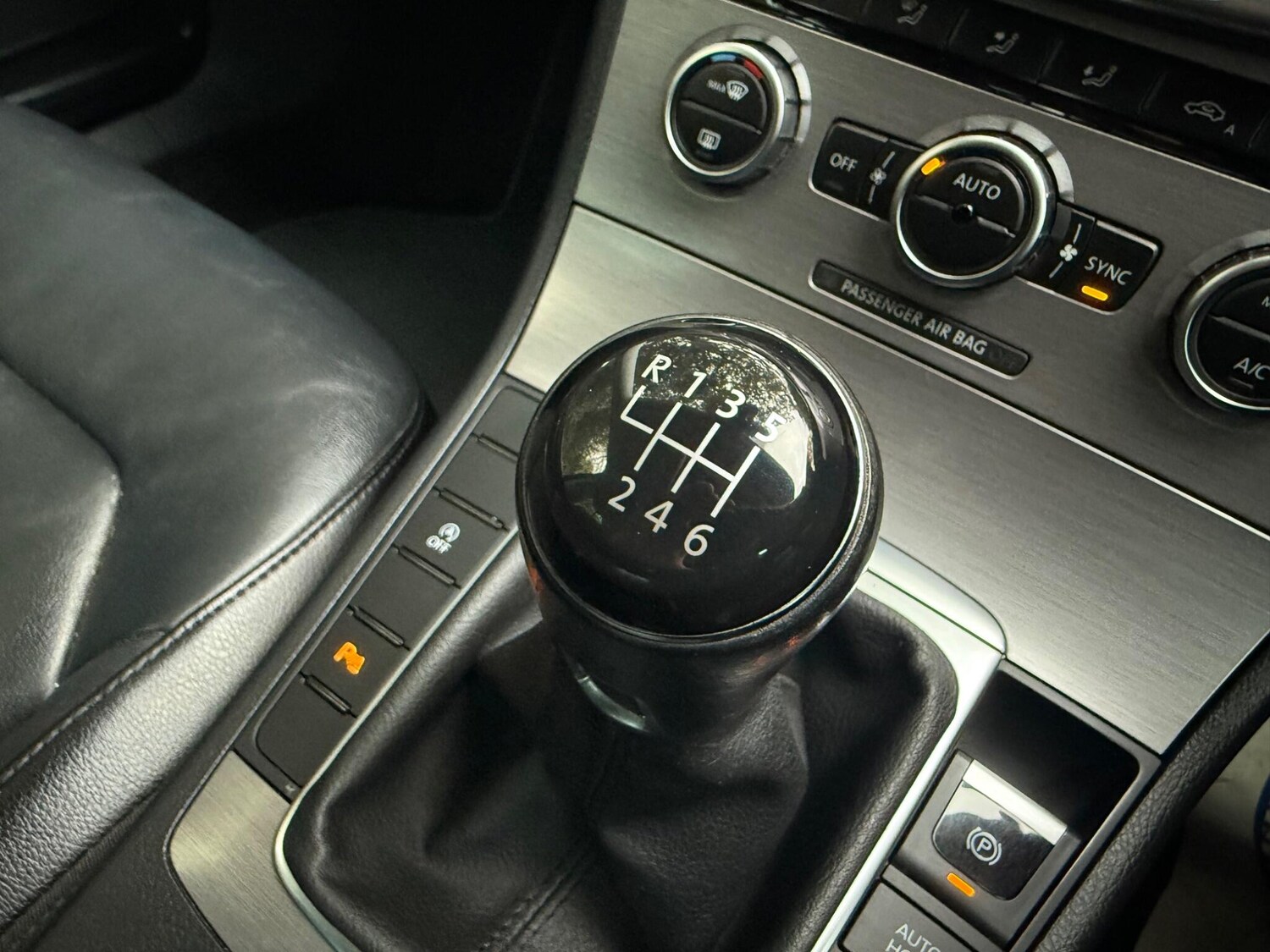 Used Volkswagen Passat 2014 for sale - 76336165: Photo 15